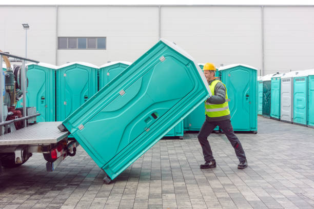 Best Portable restroom trailer rental  in Dranesville, VA